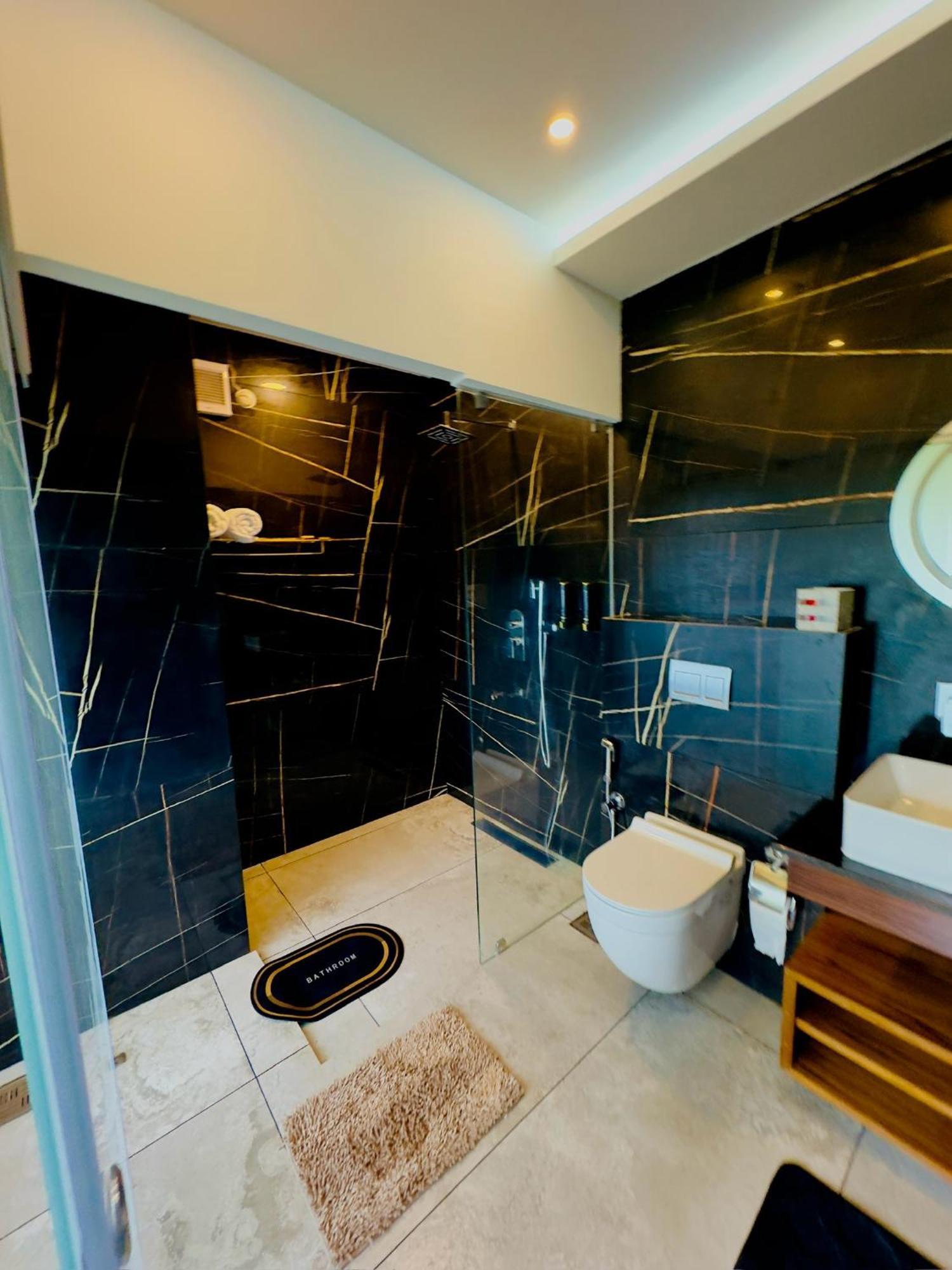 Hotel Misty Wonders Munnar Esterno foto