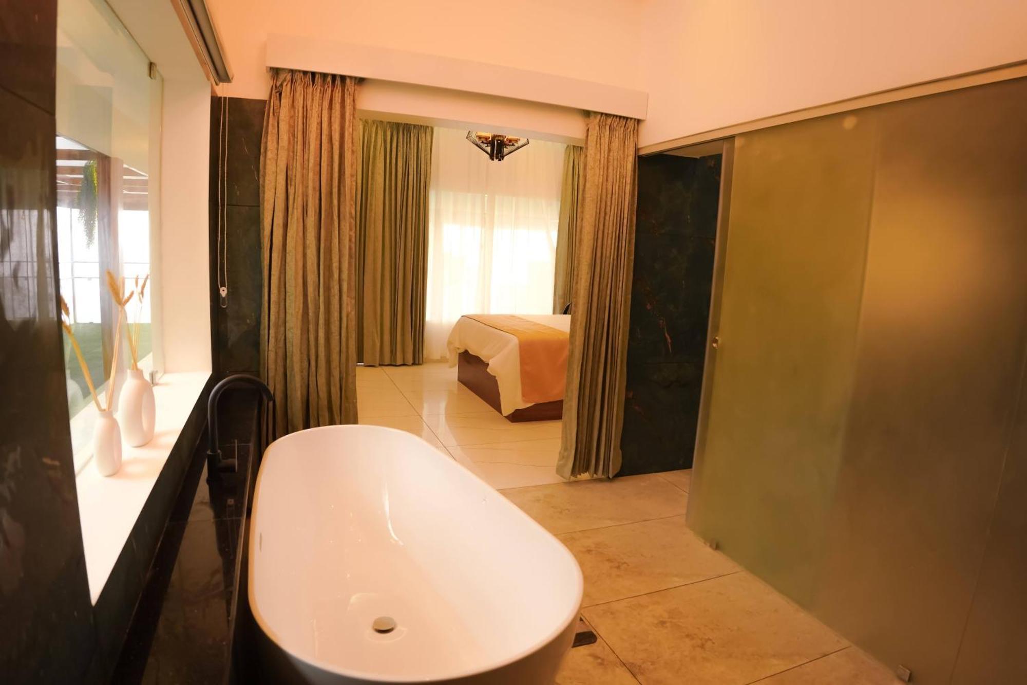 Hotel Misty Wonders Munnar Esterno foto